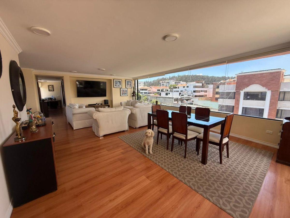 Vendo Oportunidad Departamento Tres Dorm. - Sector Monteserrin con Terraza — imagen 8