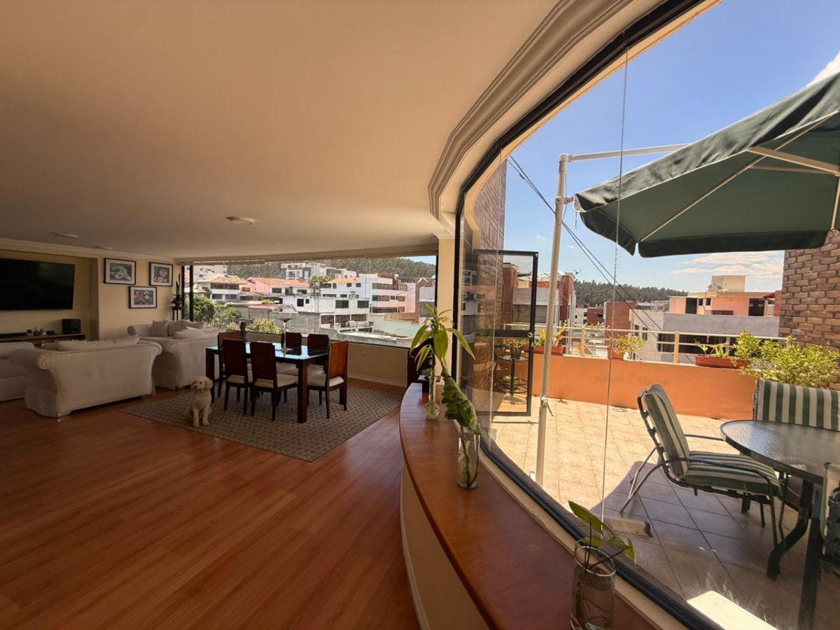 Vendo Oportunidad Departamento Tres Dorm. - Sector Monteserrin con Terraza — imagen 7