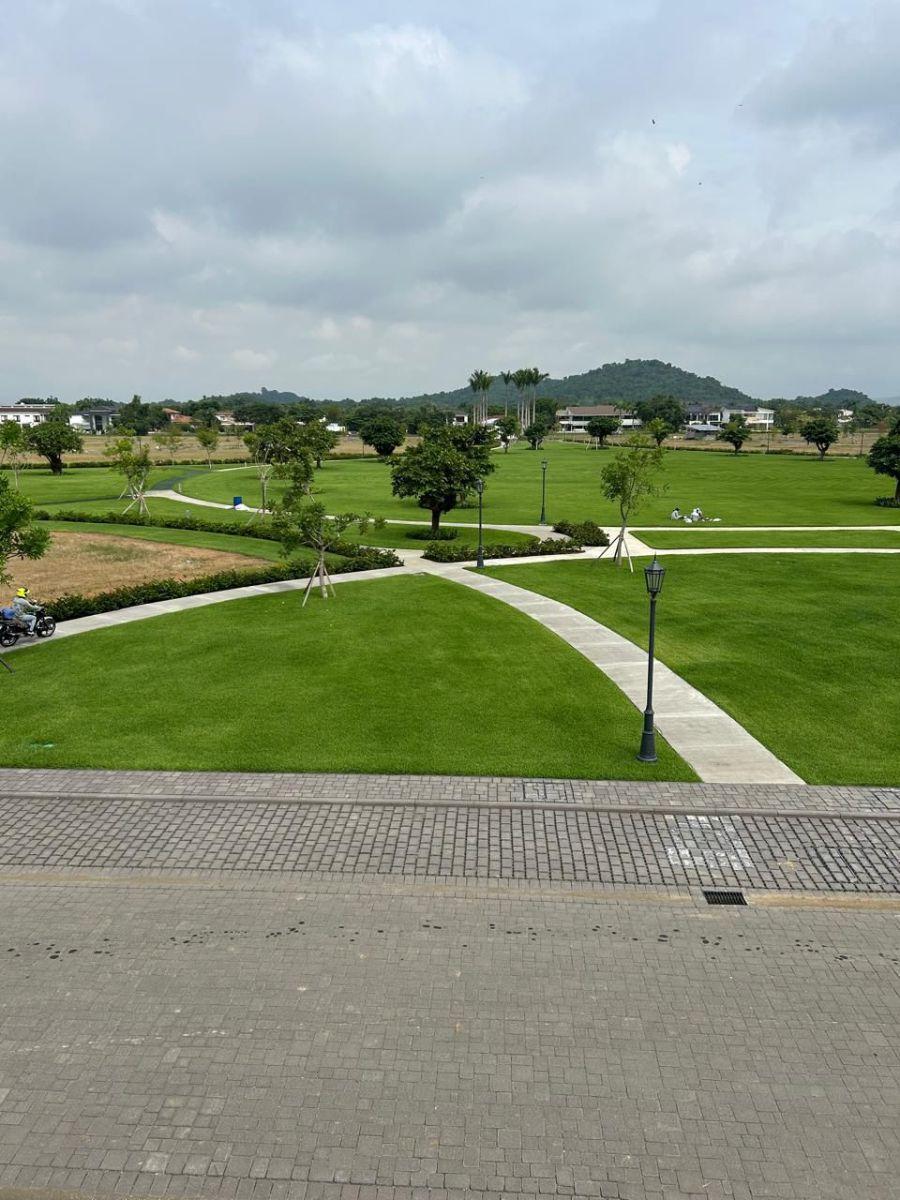 Parques del Batan - Samborondon - Terreno Medianero en Venta - Sector Exclusivo, Residencial, Guayas — imagen 10
