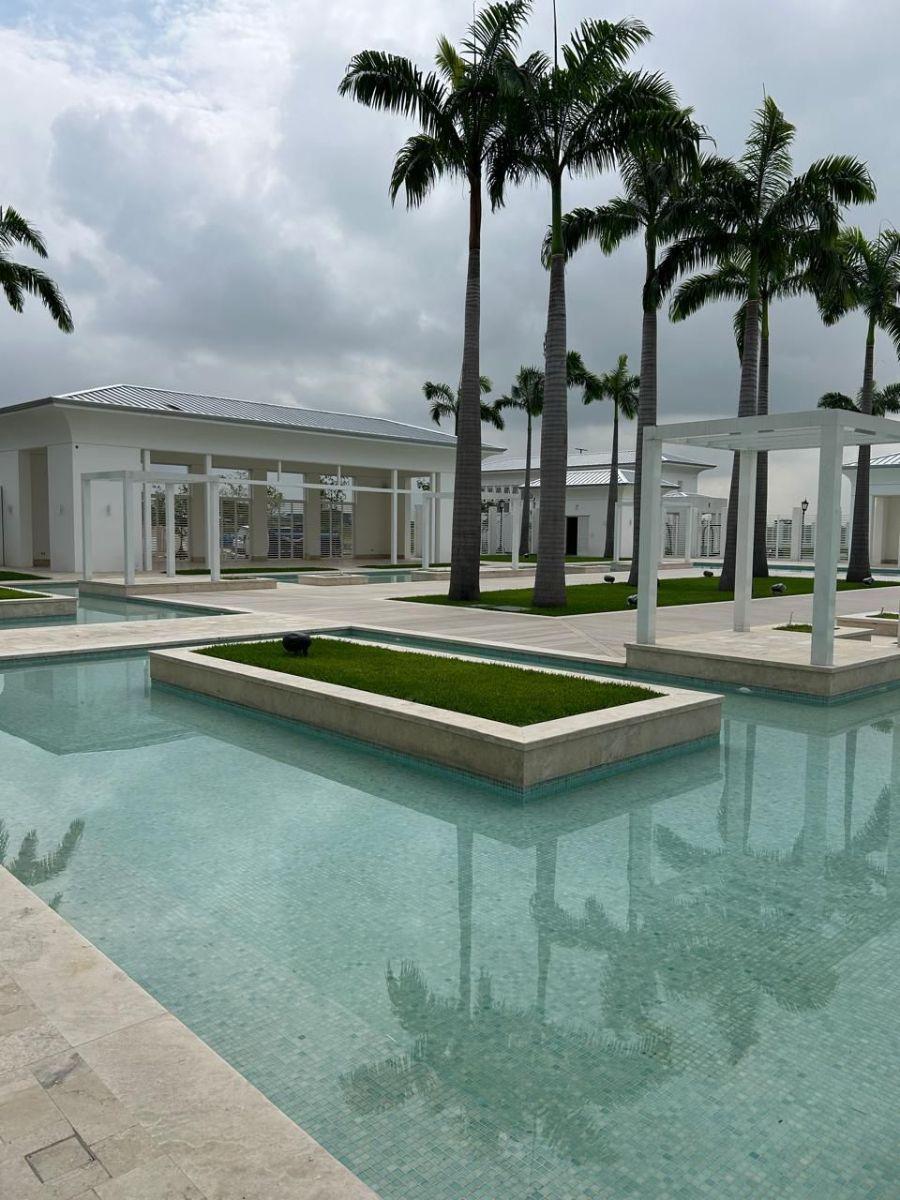Parques del Batan - Samborondon - Terreno Medianero en Venta - Sector Exclusivo, Residencial, Guayas — imagen 6