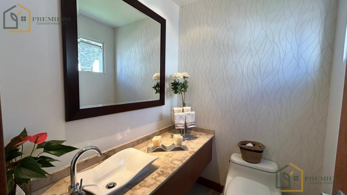 Casa de Venta en Cumbaya — imagen 8