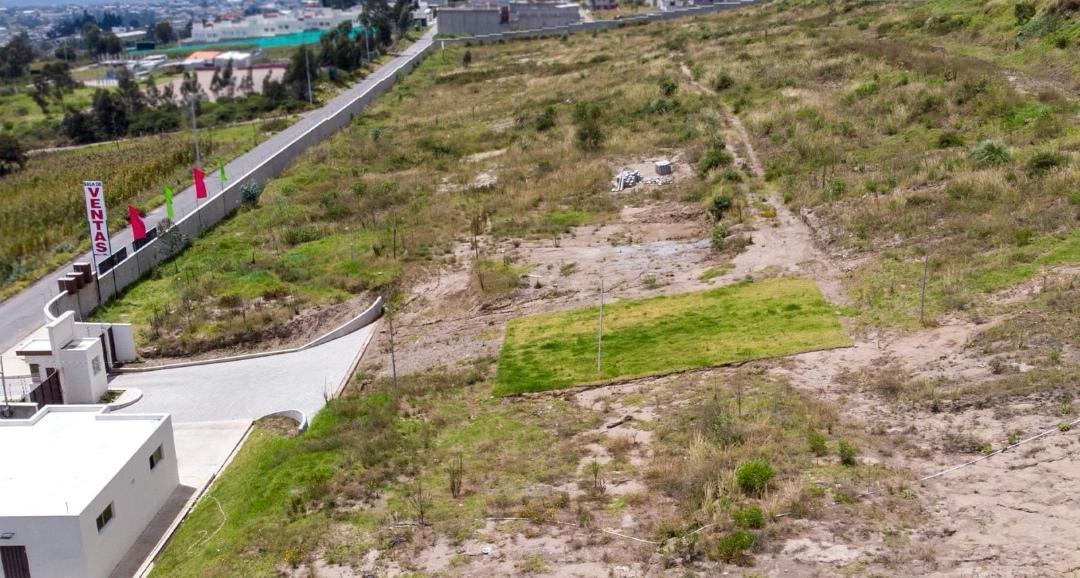 Terreno de 200 m en Urbanizacion Cerrada en Llano Chico Alto — imagen 7