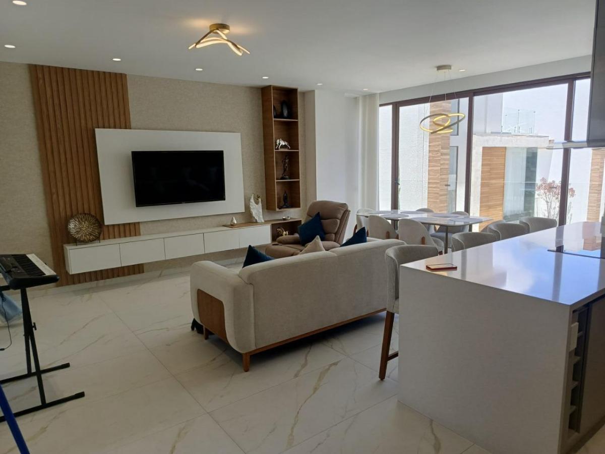 Departamento de Lujo en Cumbaya Semiamoblado — imagen 10