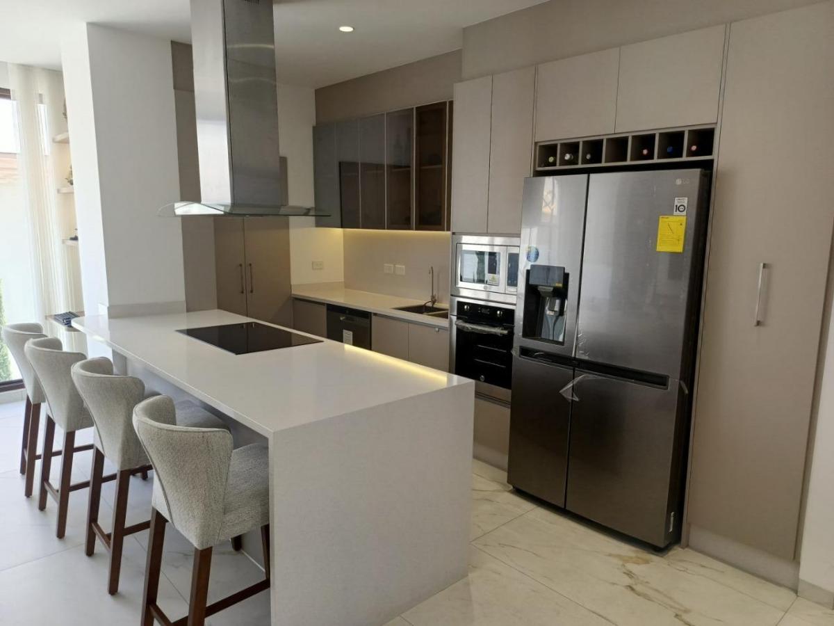 Departamento de Lujo en Cumbaya Semiamoblado — imagen 9