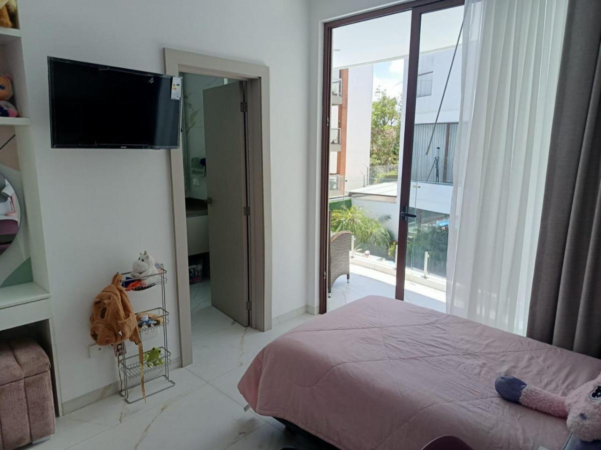 Departamento de Lujo en Cumbaya Semiamoblado — imagen 4