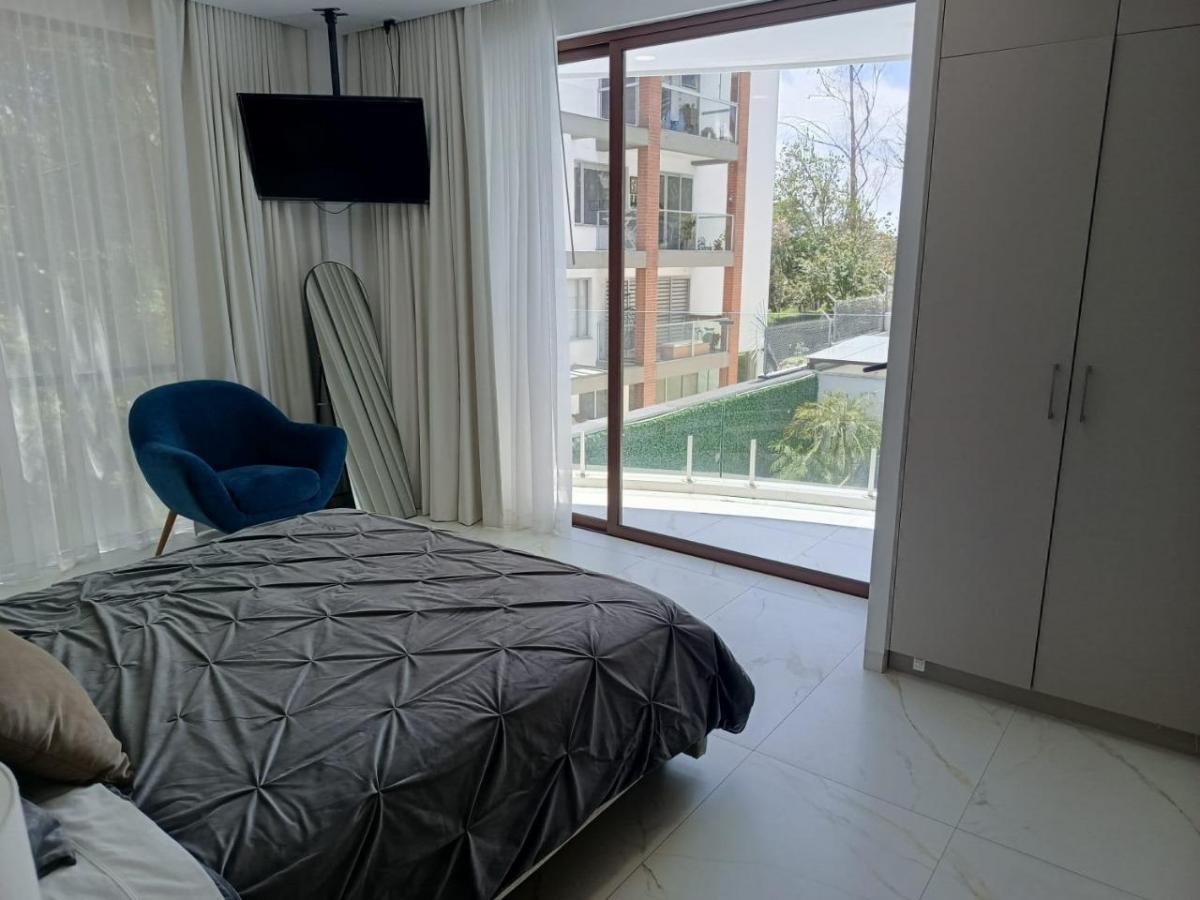 Departamento de Lujo en Cumbaya Semiamoblado — imagen 3