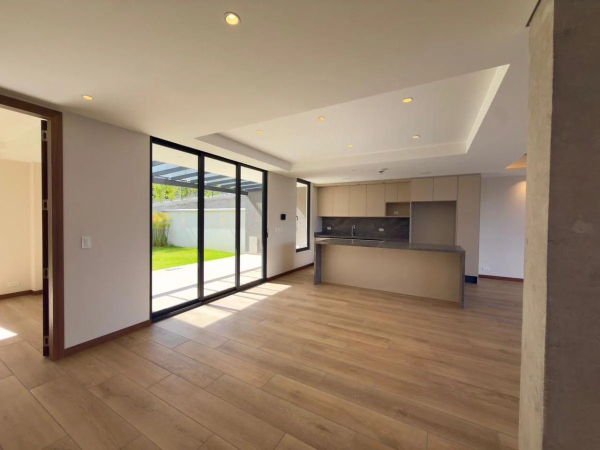 Venta Casa en Campo Alegre - Home Realtors — imagen 9