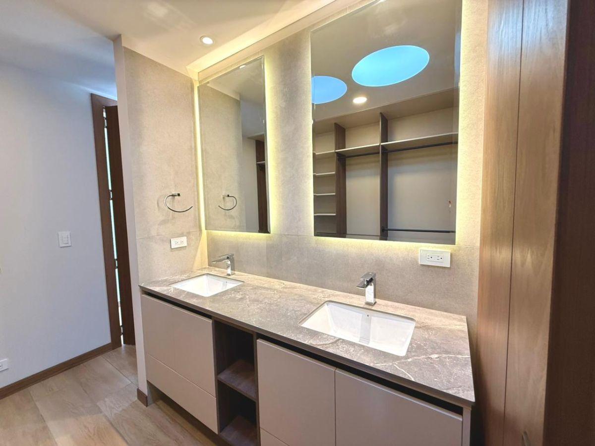 Venta Casa en Campo Alegre - Home Realtors — imagen 4