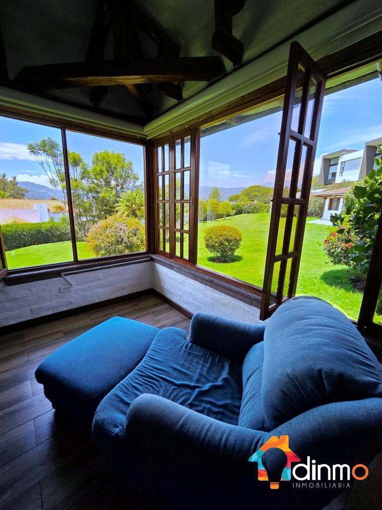 Casa en Venta Urbanziación La Viña Alta – Tumbaco | Amplio Terreno — imagen 8