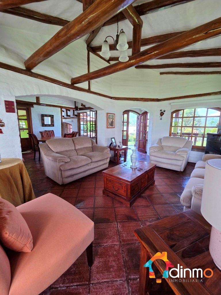Casa en Venta Urbanziación La Viña Alta – Tumbaco | Amplio Terreno — imagen 7