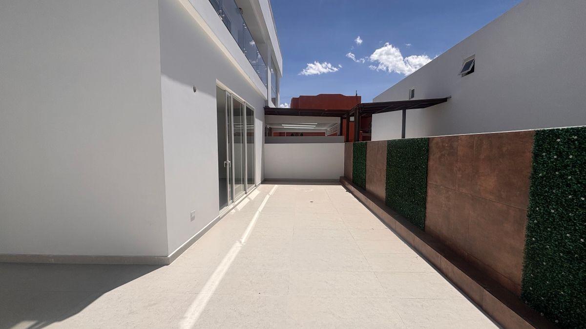 Vendo Departamento 120 m y 70 m Terraza por Estrenar Yanazarapata Cumbayá — imagen 8