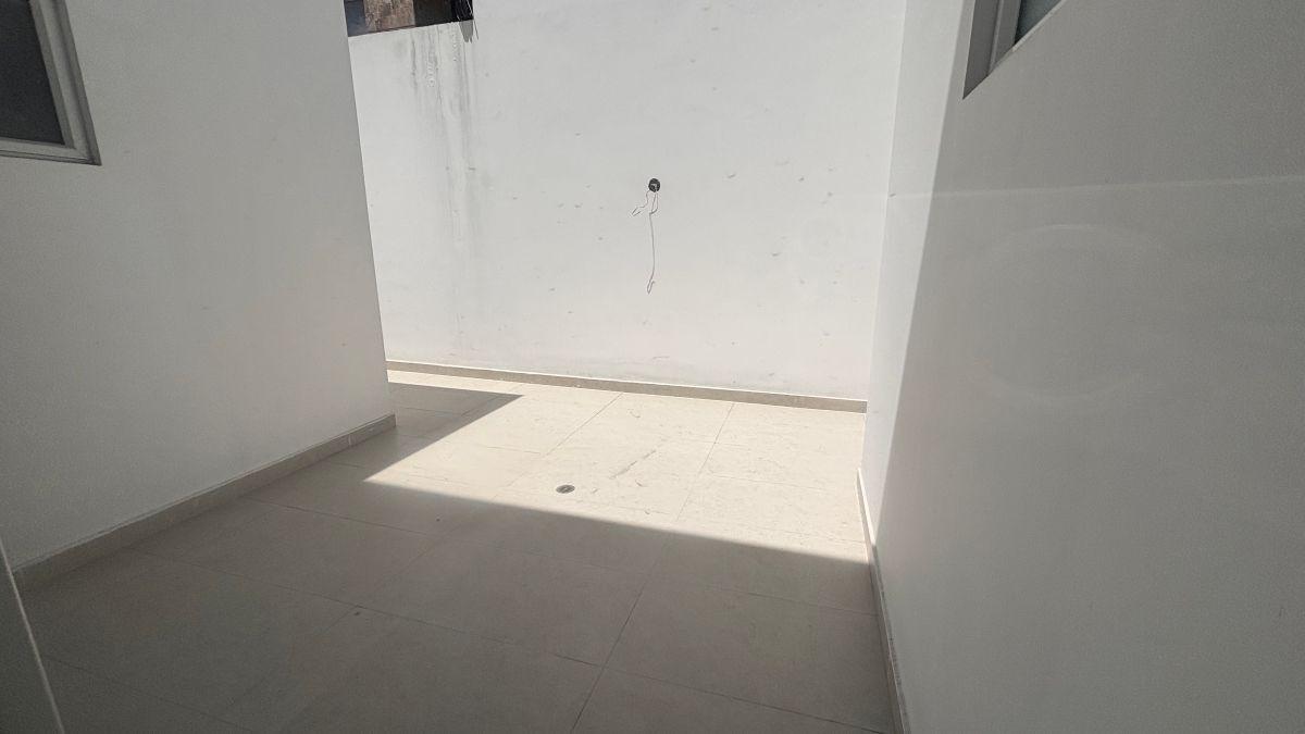 Vendo Departamento 120 m y 70 m Terraza por Estrenar Yanazarapata Cumbayá — imagen 3