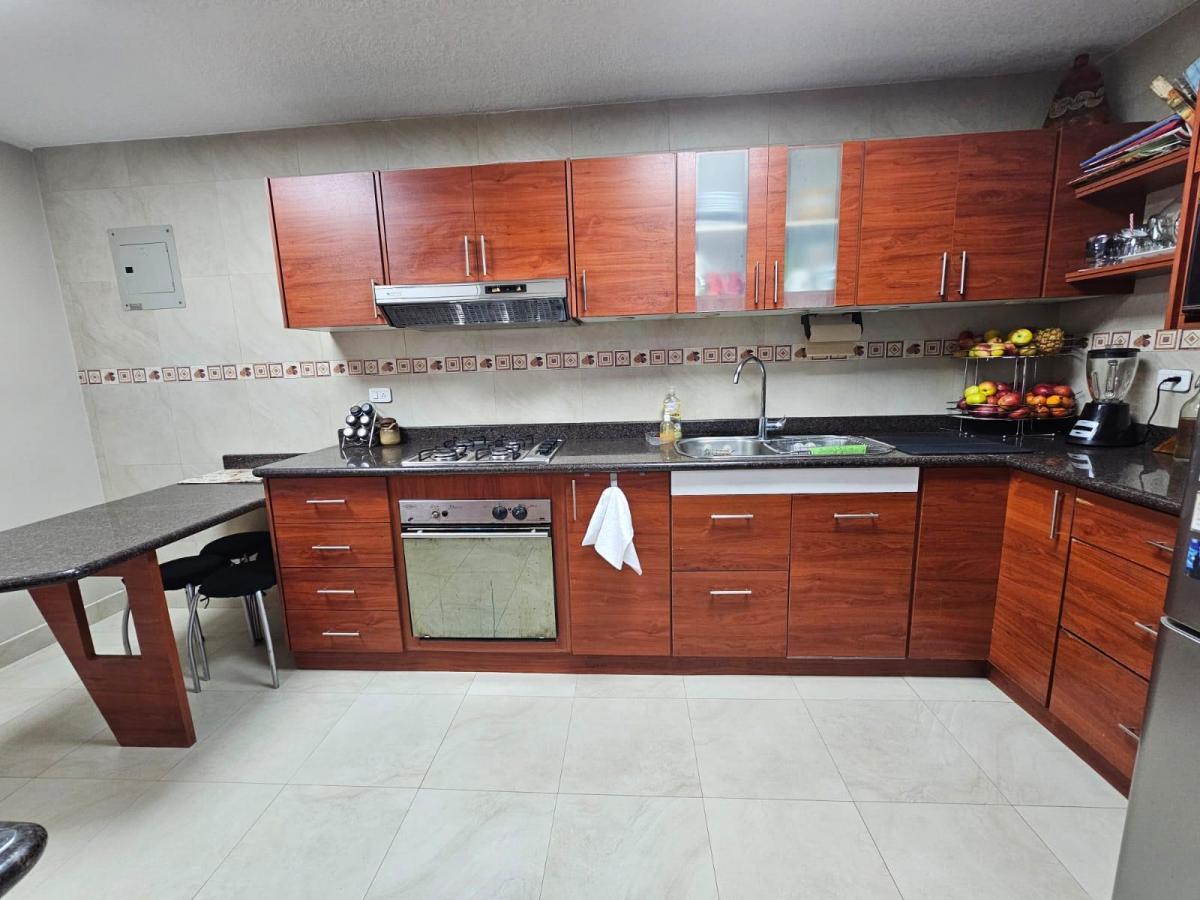 Venta Casa Ponceano Alto 220 m, 2 Garajes, Calle Mariano Paredes — imagen 4