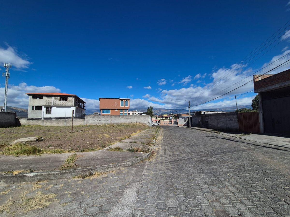 Terreno Esquinero en Venta Sector Conocoto — imagen 4