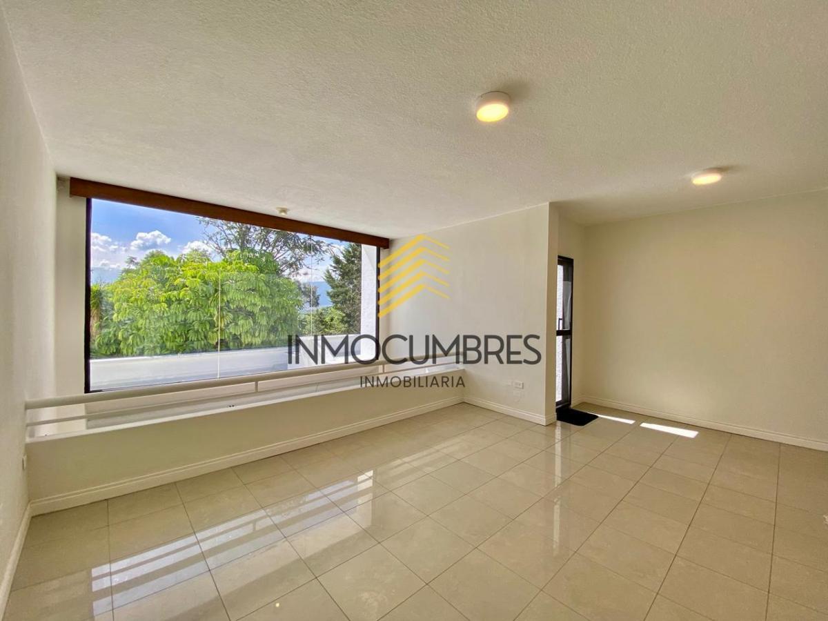 Amplia Casa de Venta Sector Exclusivo de Cumbaya — imagen 4
