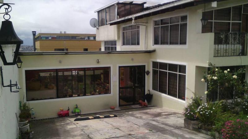 Se Vende Amplia Casa Al Norte de Quito. Sector San Fernando. Provincia de Pichincha — imagen 6