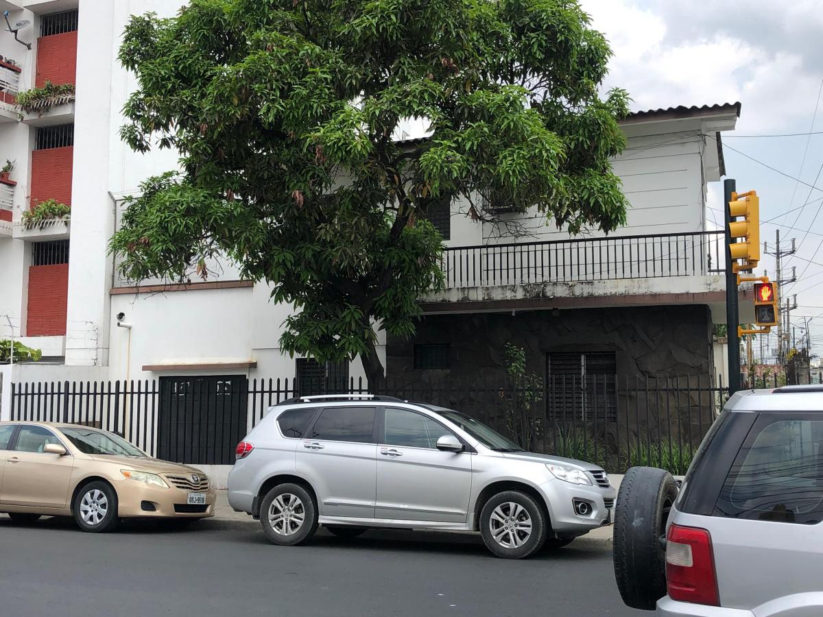 Vendo Amplia Villa en Esquina Ideal Para Locales Comerciales, Guayas — imagen 7