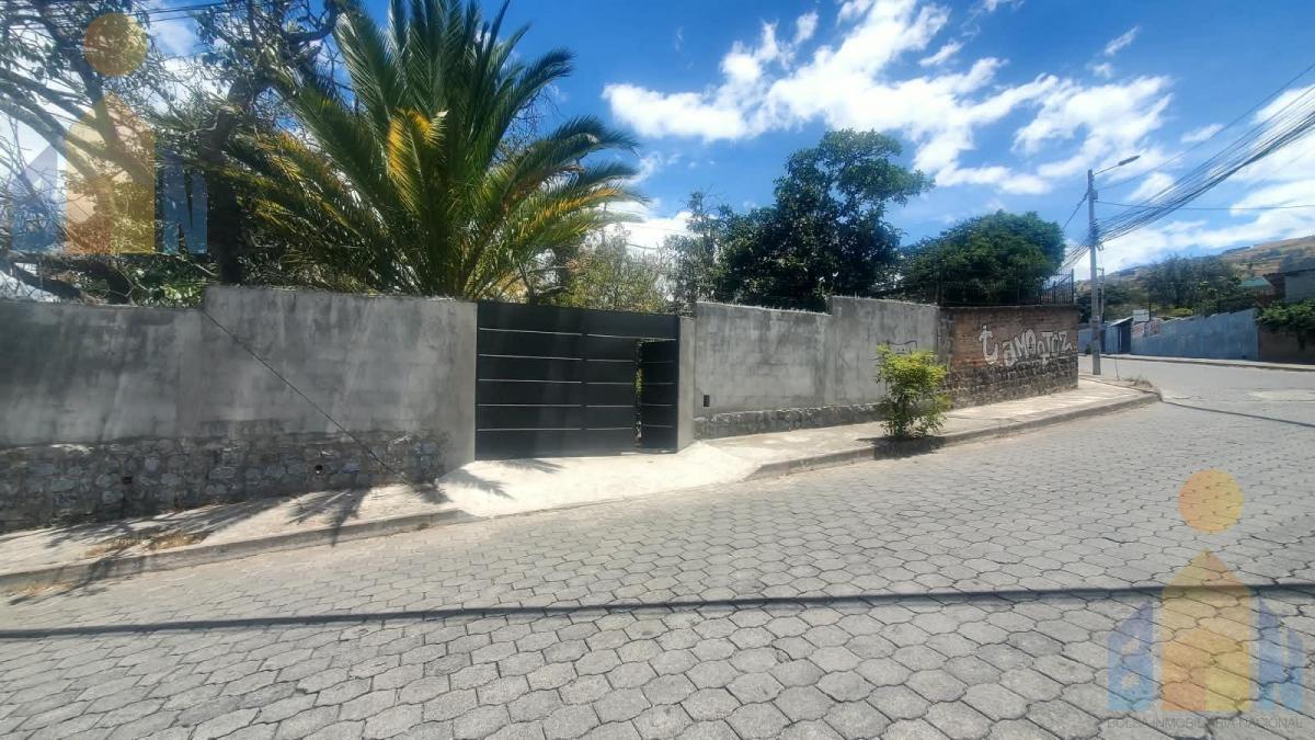 Terreno Plano, de Venta en El Centro de Conocoto a Dos Cuadras de La Petrocomercial — imagen 9