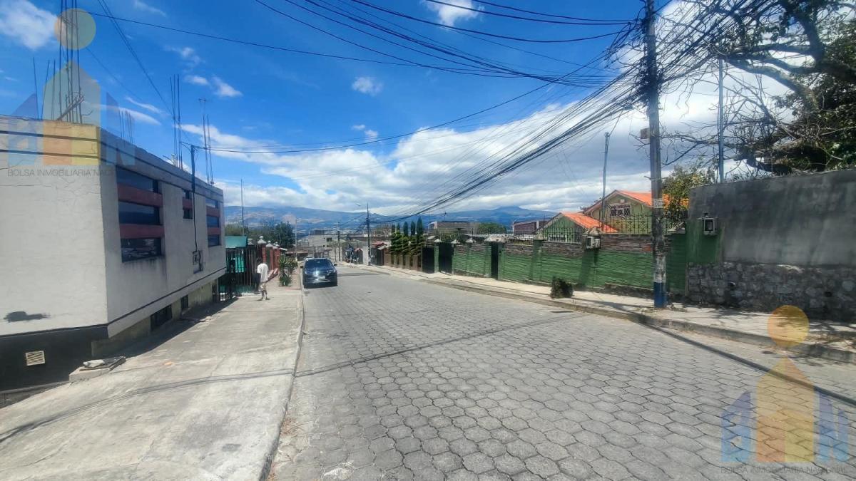 Terreno Plano, de Venta en El Centro de Conocoto a Dos Cuadras de La Petrocomercial — imagen 8