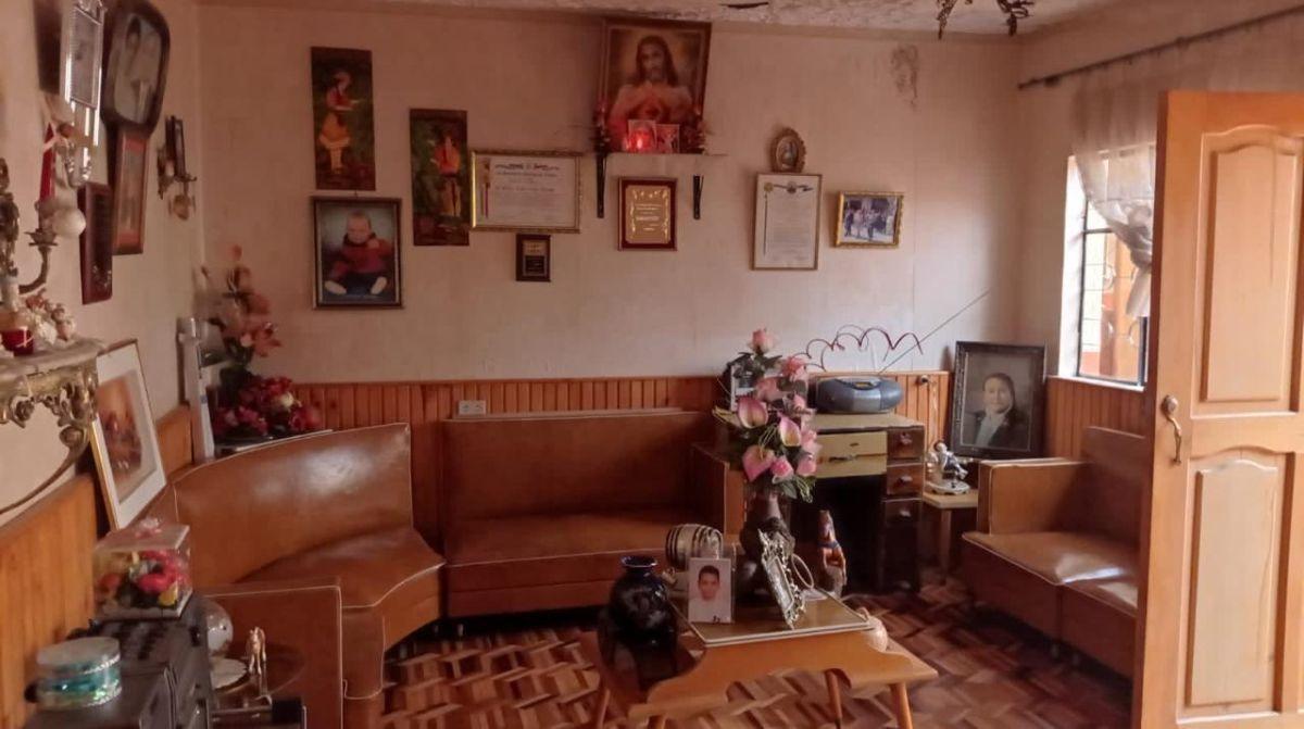 Casa en Venta en El Centro de Tulcán con 2 Locales Comerciales, Carchi — imagen 8