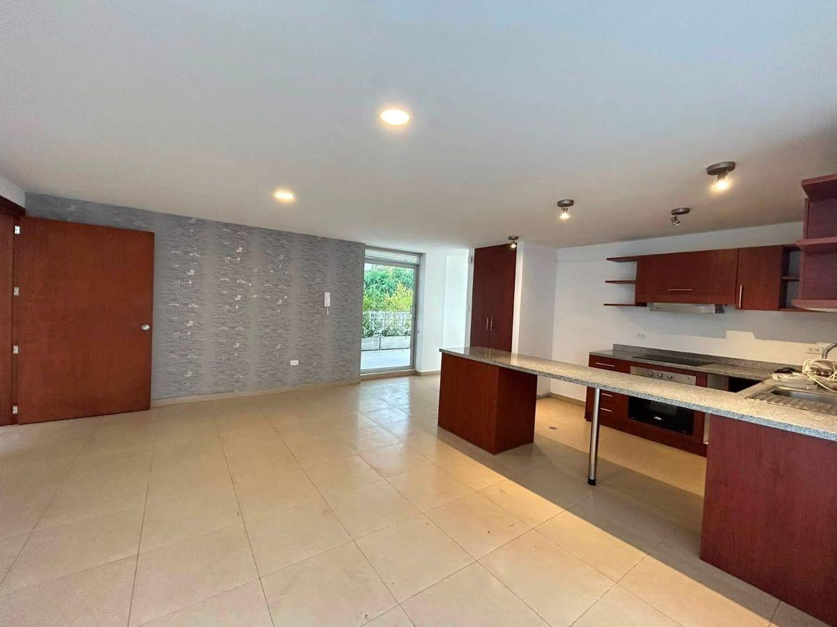 Departamento en Venta – Cumbayá Dos Dorm. con 138 m de Terraza — imagen 10