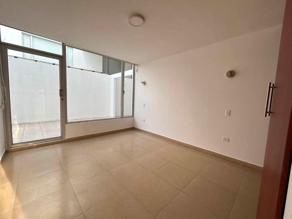Departamento en Venta – Cumbayá Dos Dorm. con 138 m de Terraza — imagen 8