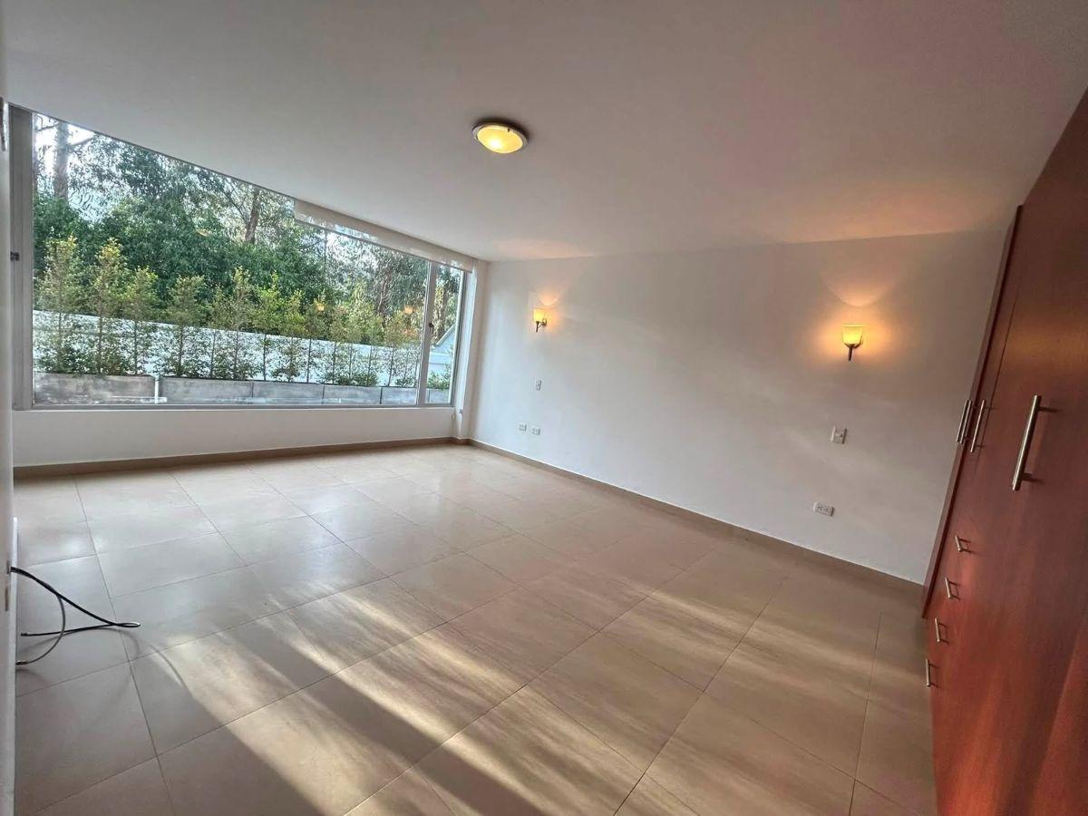 Departamento en Venta – Cumbayá Dos Dorm. con 138 m de Terraza — imagen 6
