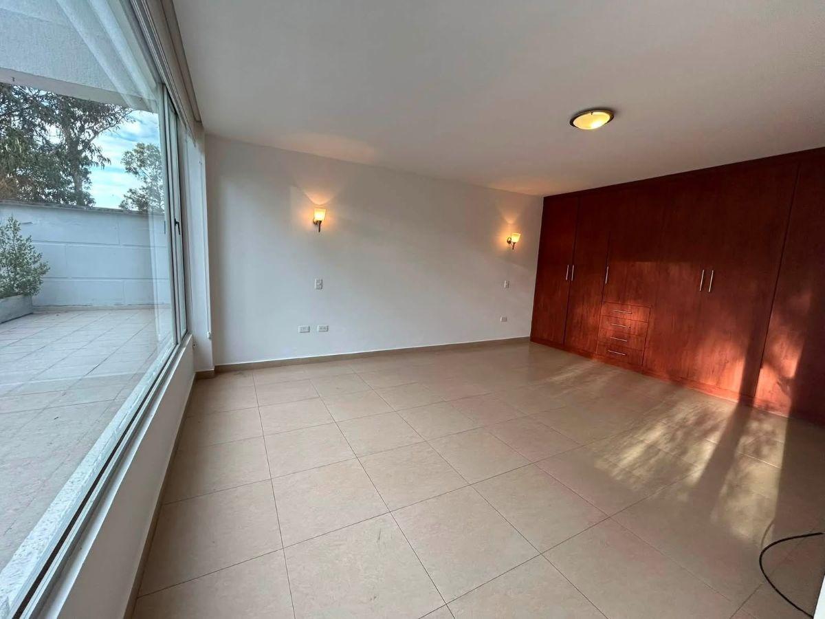 Departamento en Venta – Cumbayá Dos Dorm. con 138 m de Terraza — imagen 5