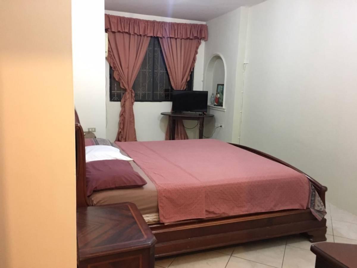 Casa en Venta en Guayacanes, 2 Plantas con Terraza y Suite, Control de Acceso. Guayas — imagen 5