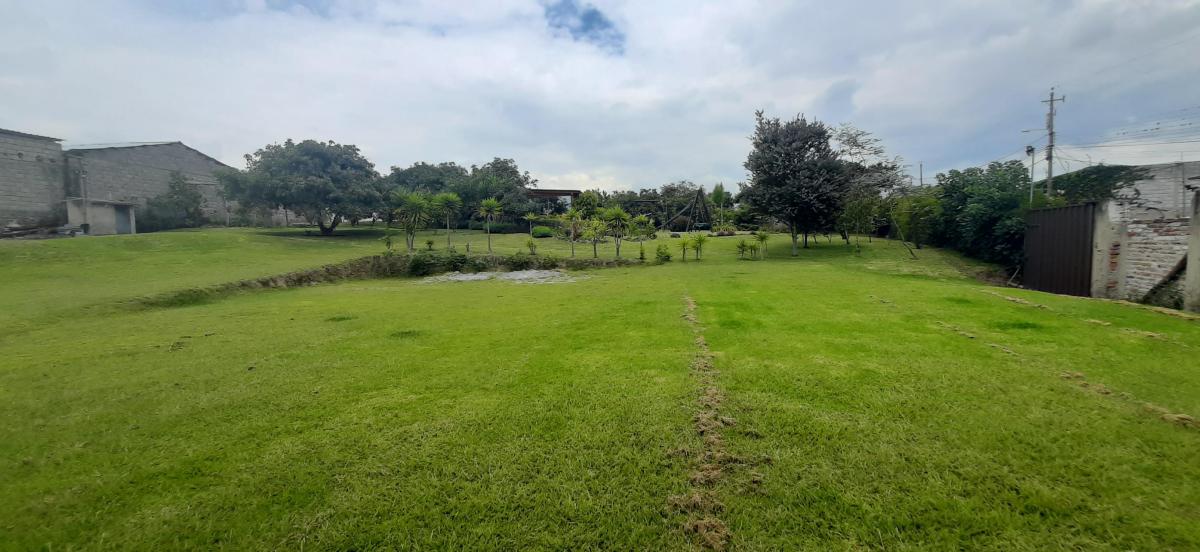 Terreno Venta Tumbaco con Casa Estilo Rustico Sector Residencial — imagen 10