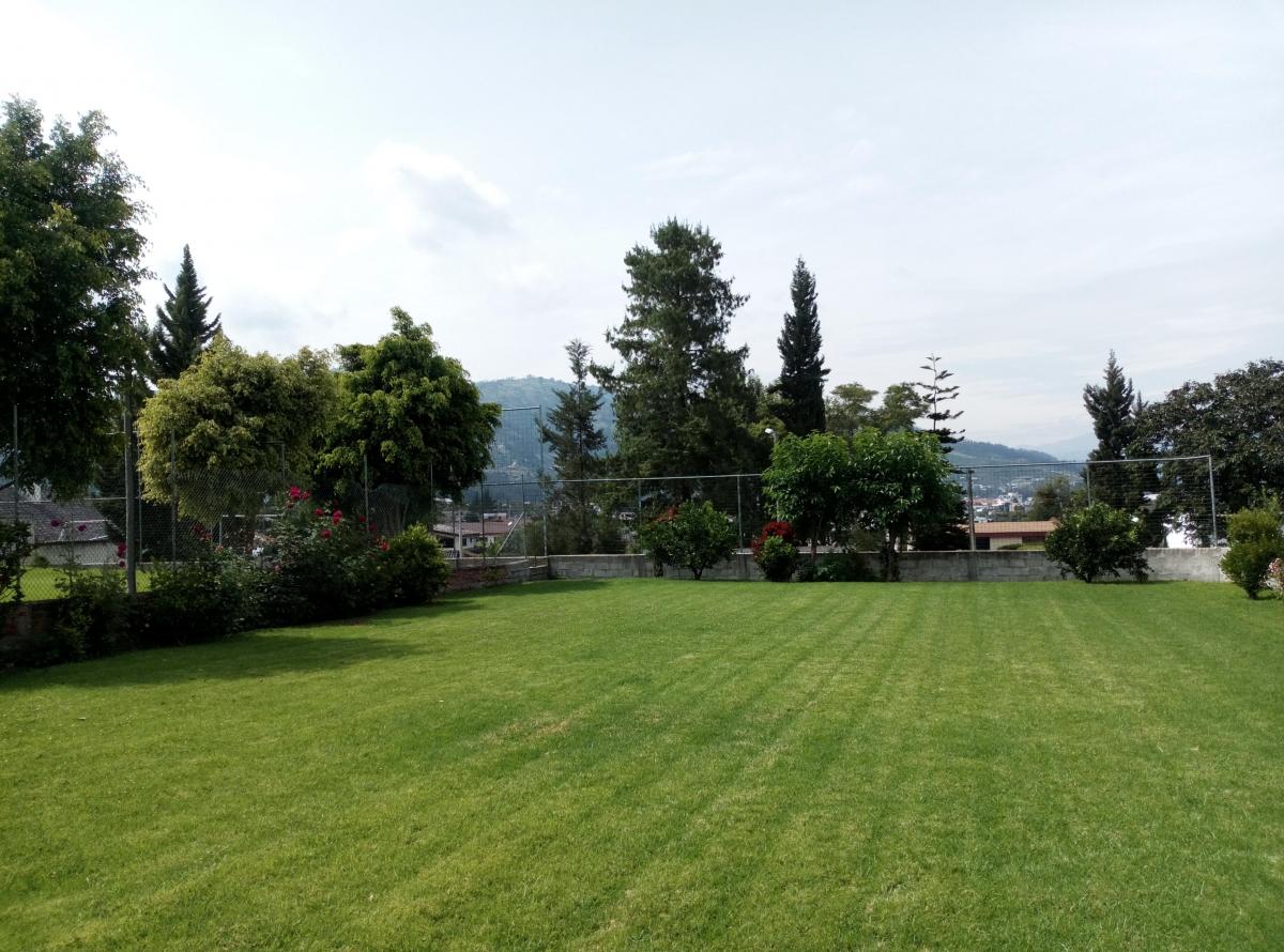 Casa de Venta Independiente Estilo Rustico en Tumbaco — imagen 5