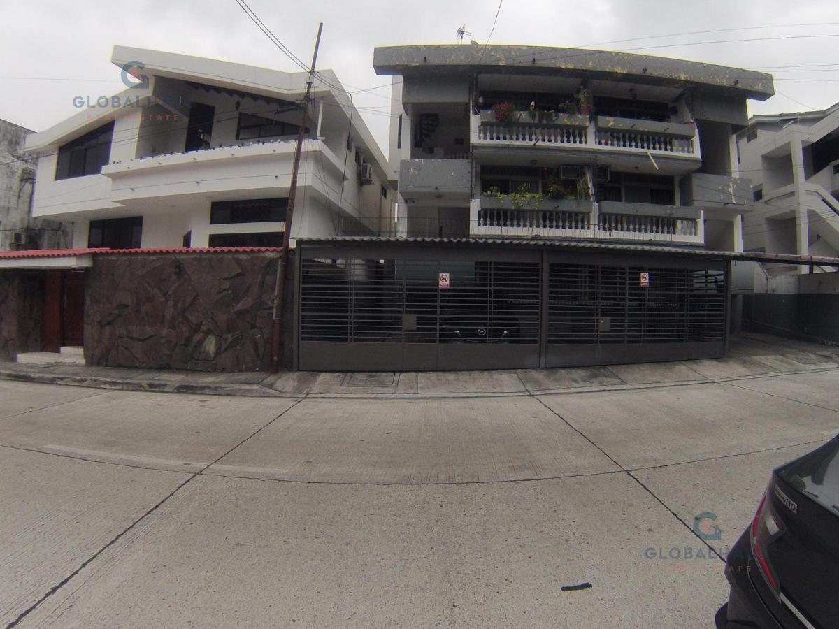 Venta de Departamento en Urdesa, Av Los Cedros, 3 Habitaciones A. F, Guayas — imagen 7