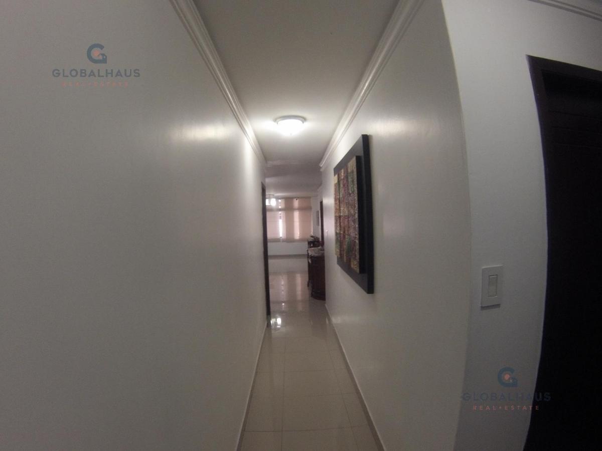 Venta de Departamento en Urdesa, Av Los Cedros, 3 Habitaciones A. F, Guayas — imagen 5