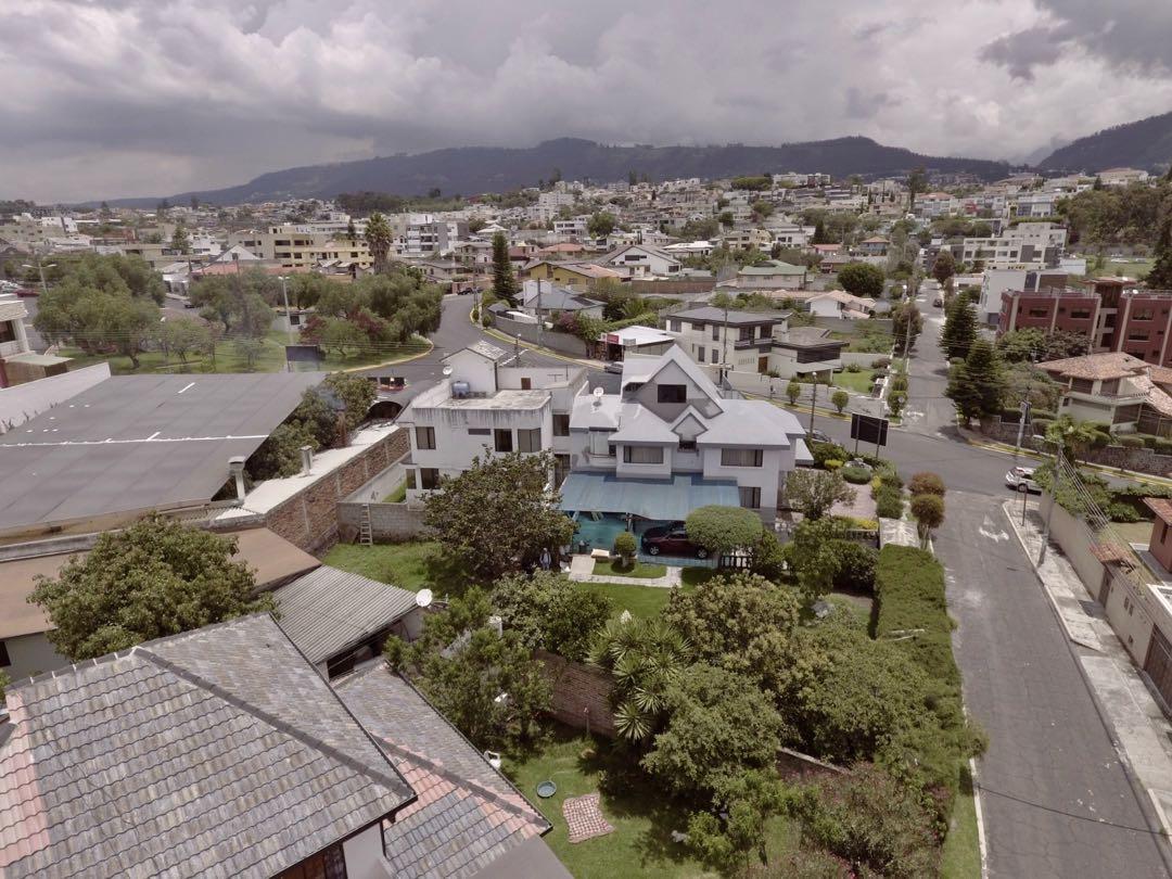 Venta Excelente Terreno con Casas Cumbaya La Primavera — imagen 10