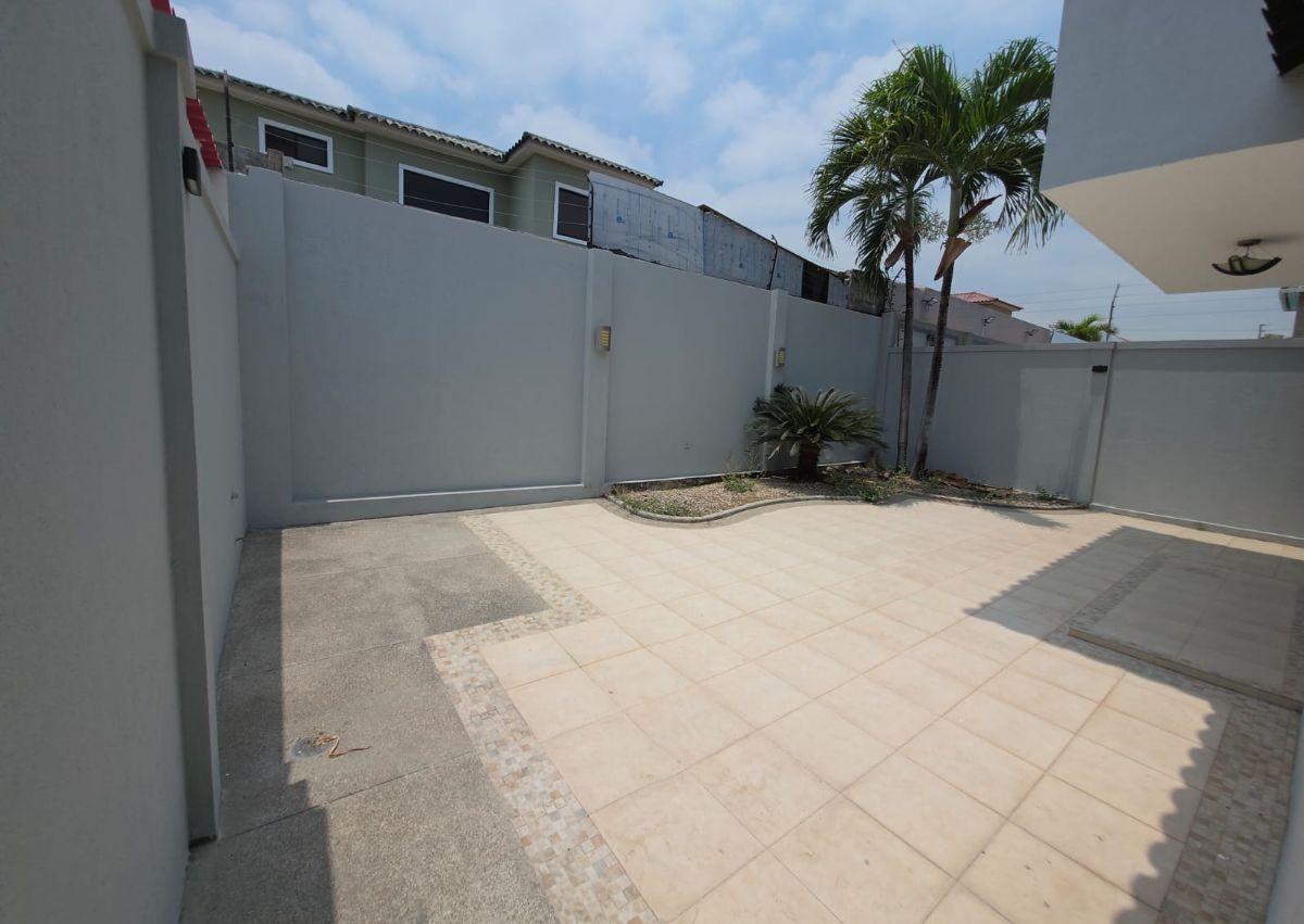 Casa en Venta en Via La Costa Urbanización Cerrada, Guayas — imagen 10