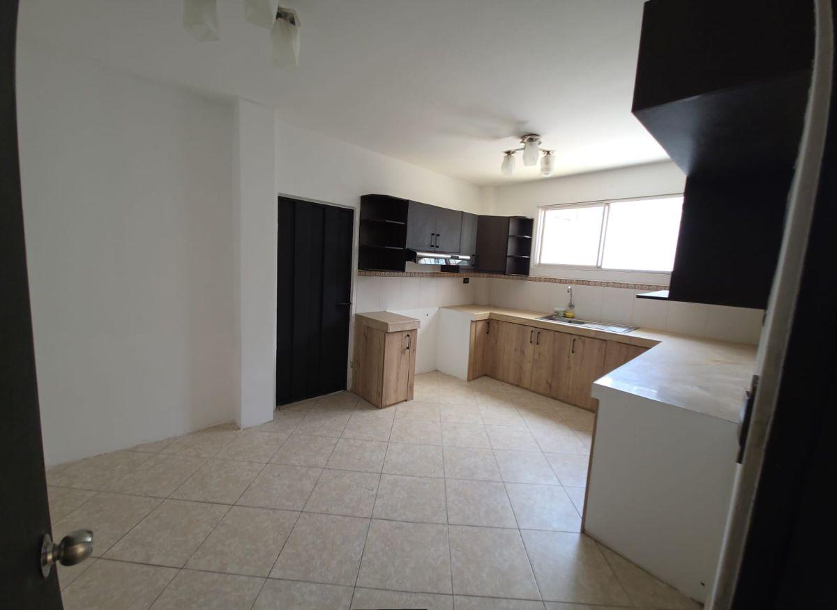 Casa en Venta en Via La Costa Urbanización Cerrada, Guayas — imagen 6