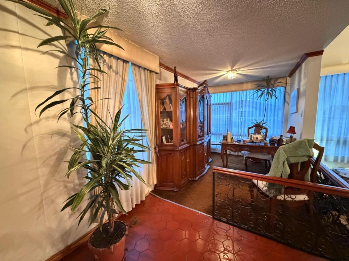 Venta Casa 4 Dorm. 341 m² Pinar Bajo / Norte de Quito — imagen 3