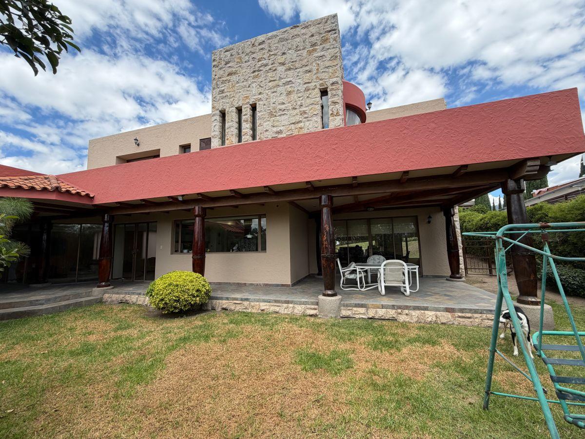 Hermosa Casa en Urbanización Privada — imagen 10