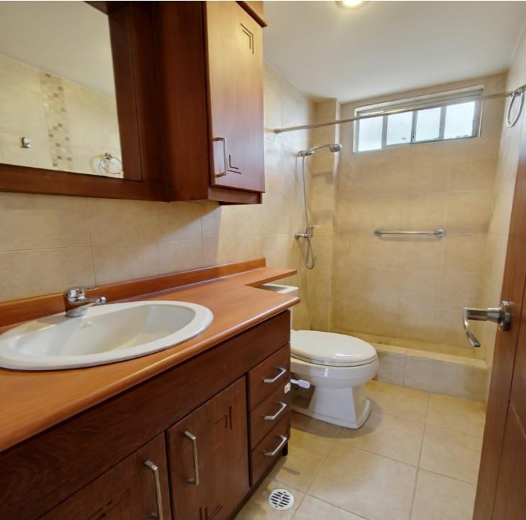 Monteserrin Vendo Suite 60 m² — imagen 6
