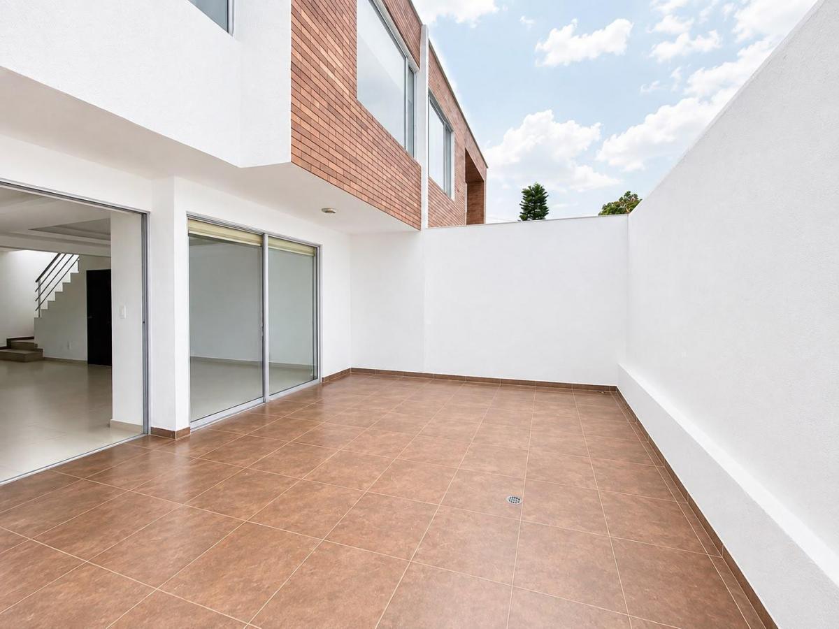 Casa de Venta en Cumbayá | Cerca de La Usfq | Urbanización con Seguridad 24/7 — imagen 9