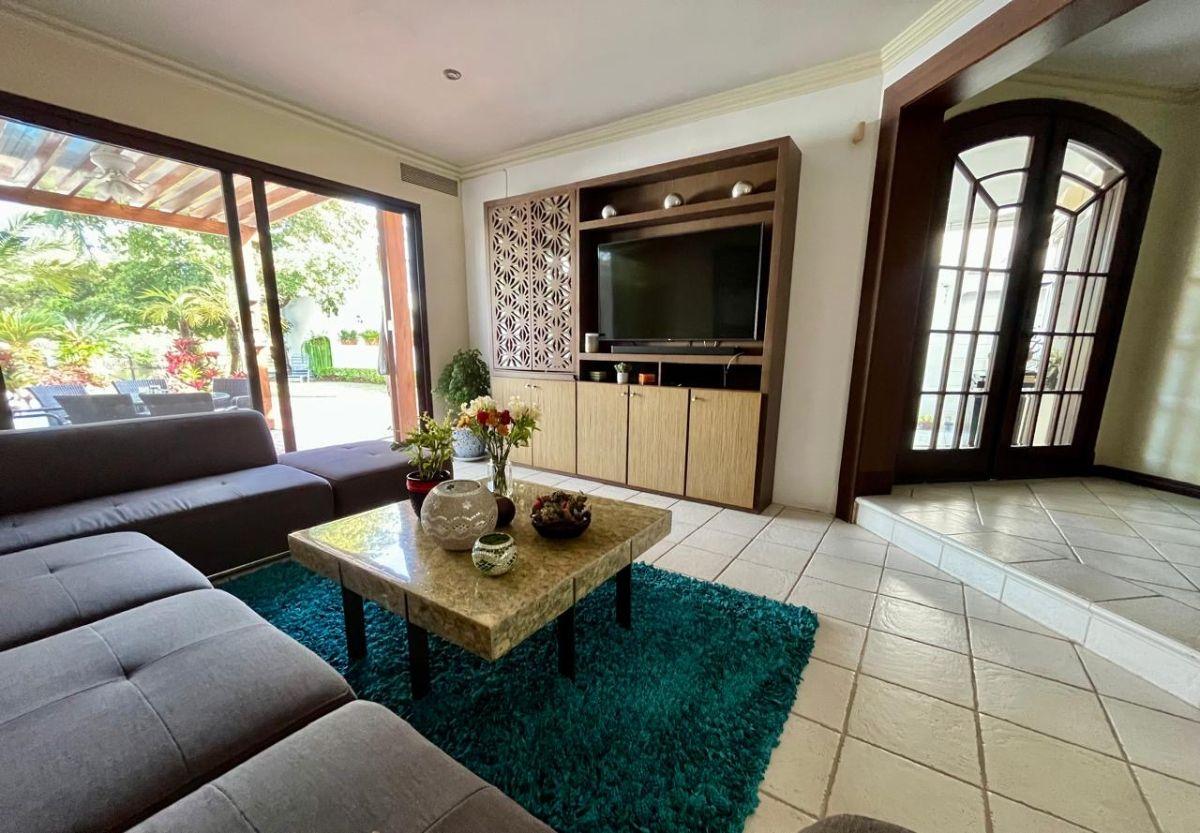 7549. Urb. Laguna Club - Via a La Costa, Vendo o Alquilo Casa Al Lago 4 Dorm. $2800/$480.000, Guayas — imagen 10