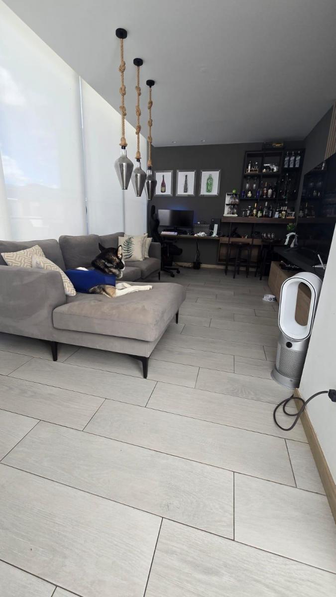 Linda Casa de Estilo Moderno Ideal Para Familias Jovenes — imagen 8