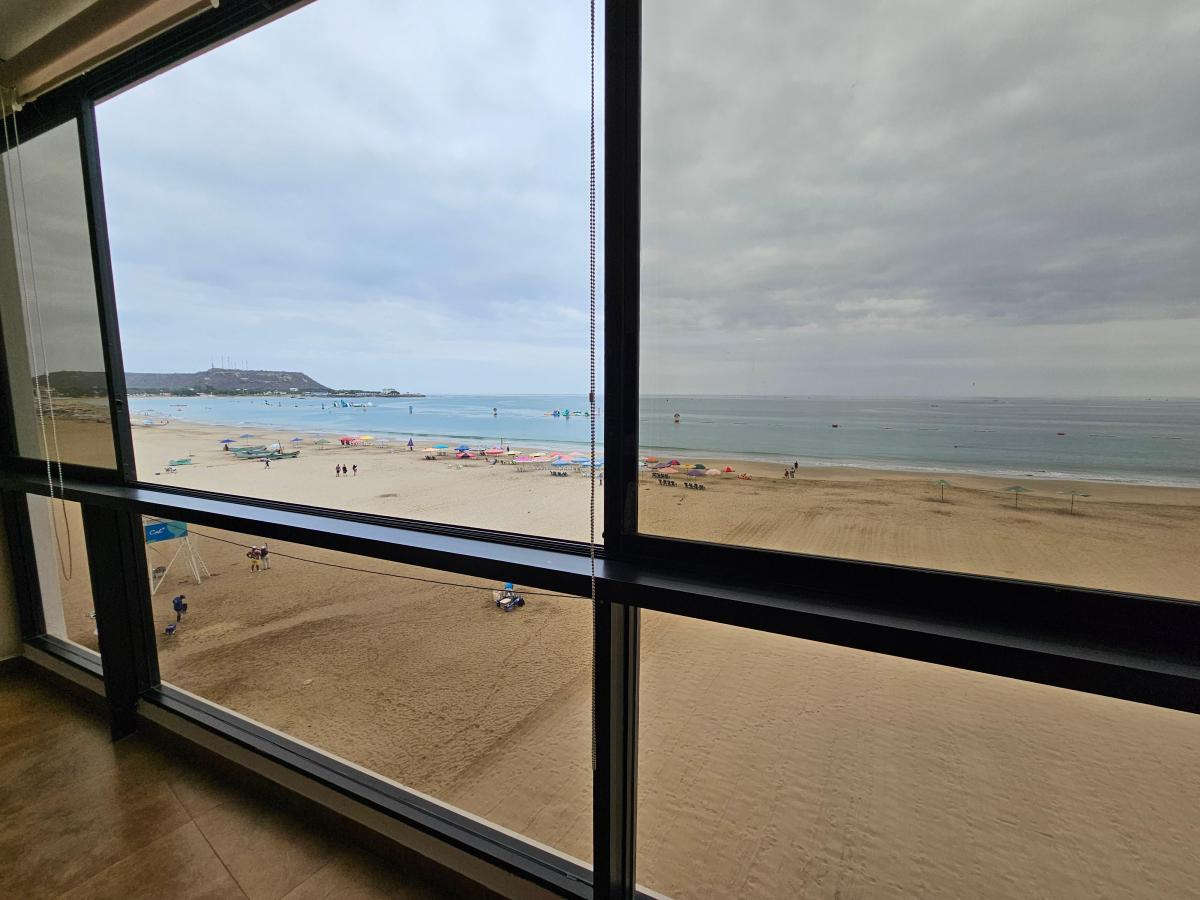 Vendo Lindo Departamento con Vista Espectacular Al Mar en Chipipe - Salinas — imagen 7