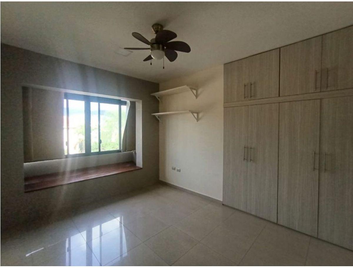 Casa en Venta en Urbanización Portofino – Seguridad 24/7, Guayas — imagen 7