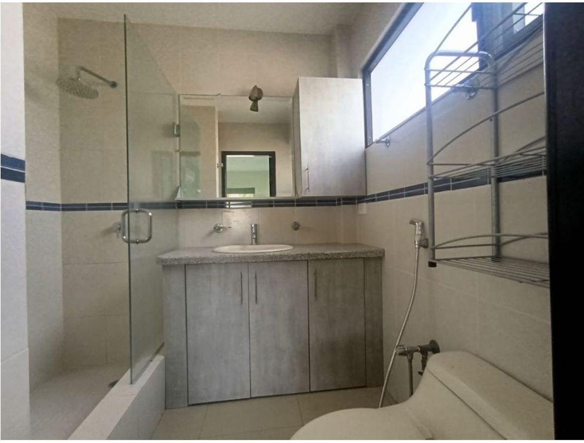 Casa en Venta en Urbanización Portofino – Seguridad 24/7, Guayas — imagen 3