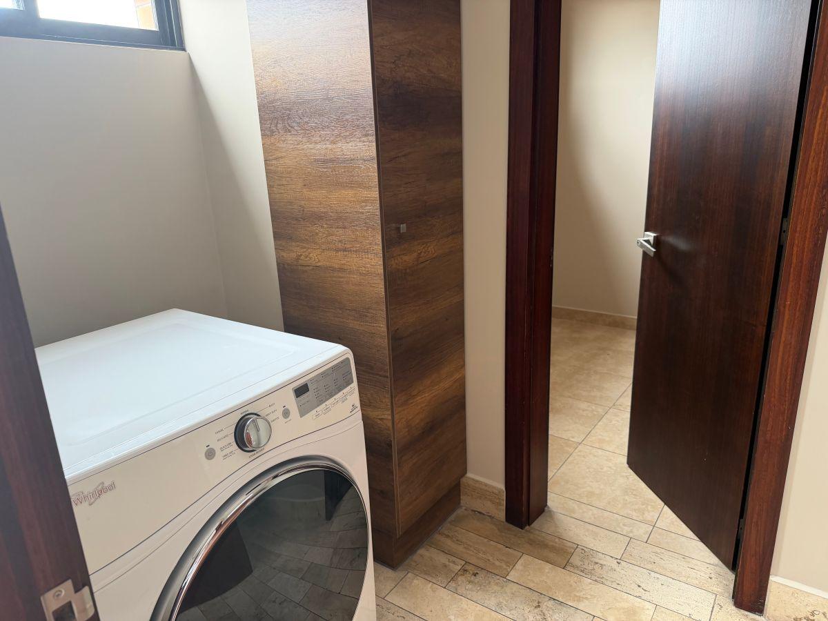 Precioso Pent House Sector Cerveceria Cumbaya — imagen 5