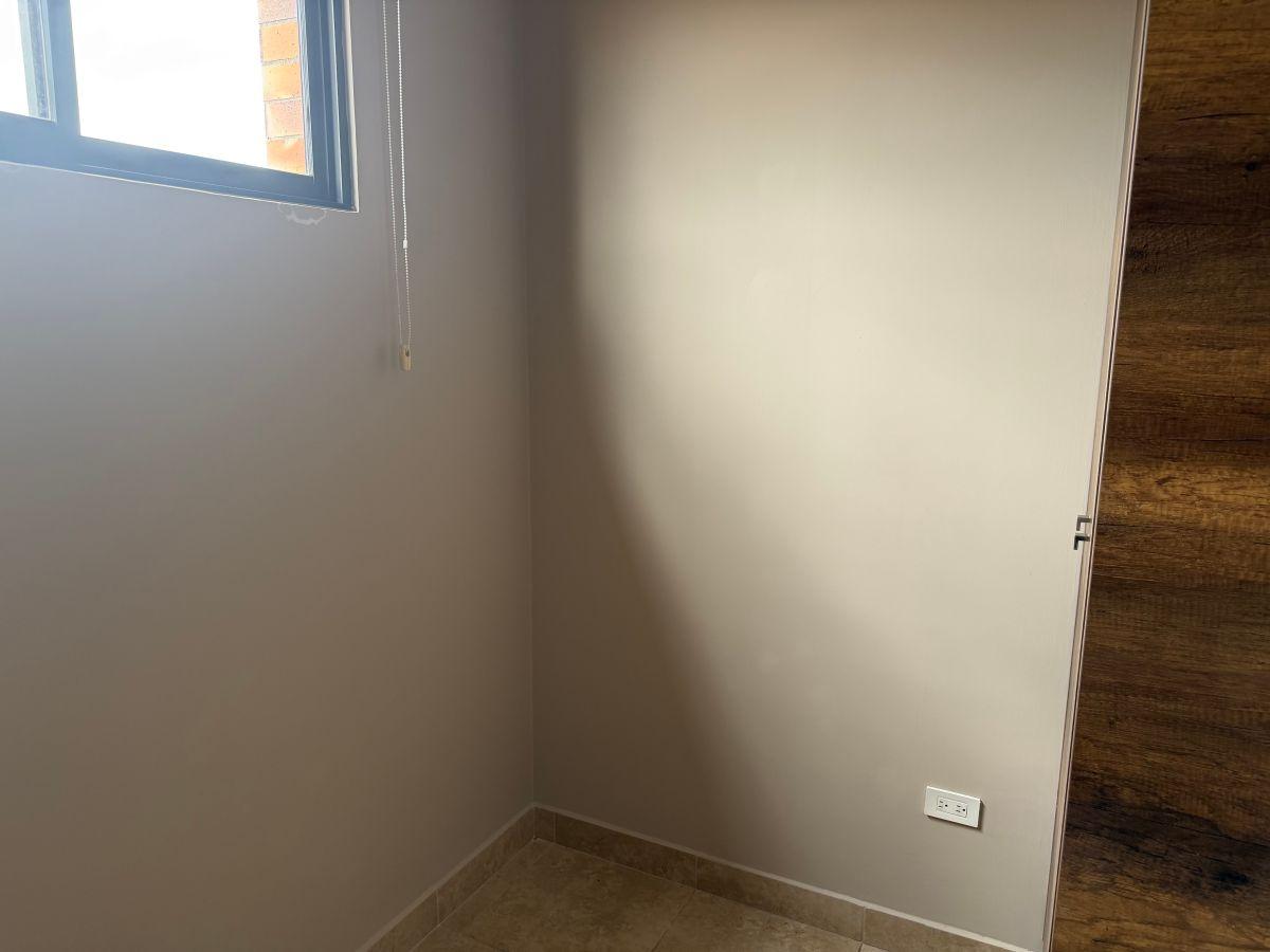 Precioso Pent House Sector Cerveceria Cumbaya — imagen 4
