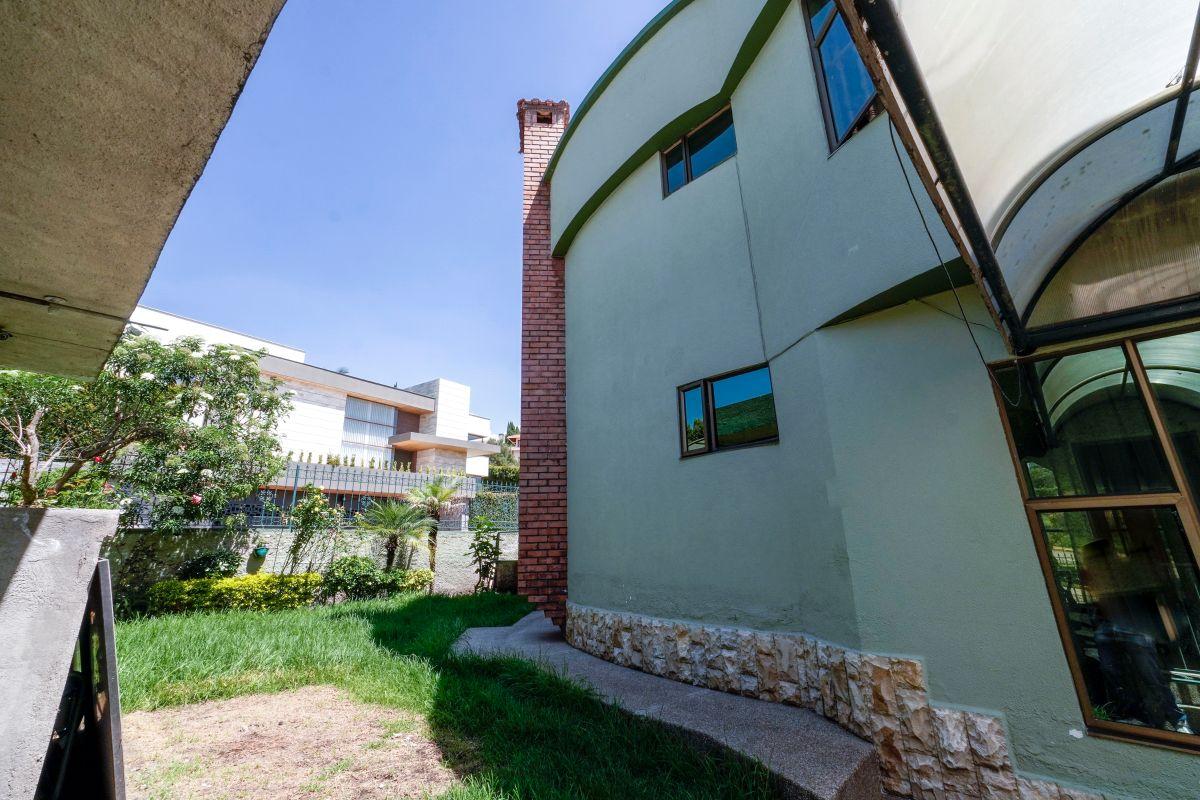 Casa de Venta en Urbanización Cumbres del Valle 718 m² Útiles con Piscina — imagen 7