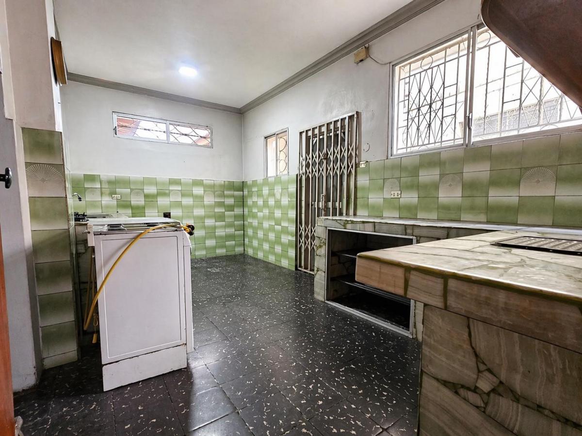 Casa Esquinera en Venta Barrio Orellana - I. Alarcón, Guayas — imagen 9