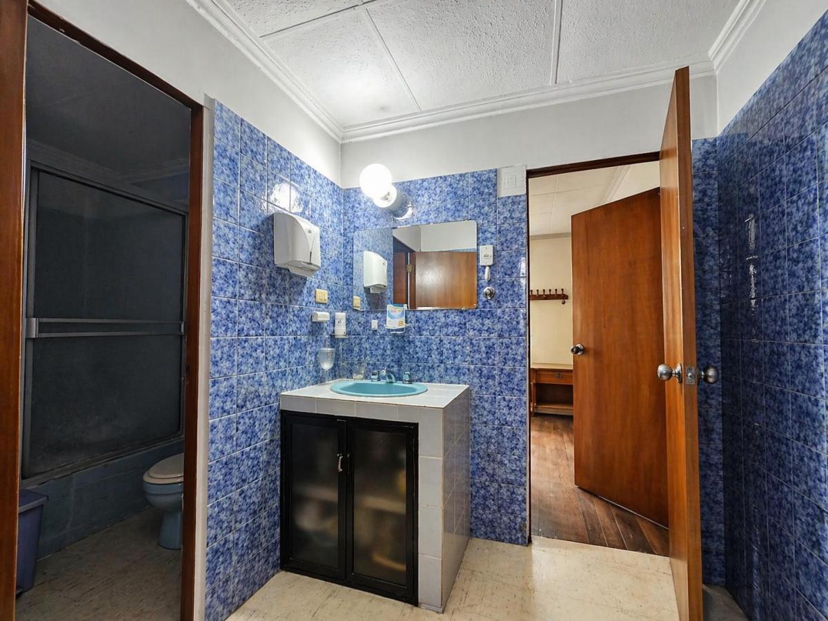 Casa Esquinera en Venta Barrio Orellana - I. Alarcón, Guayas — imagen 4